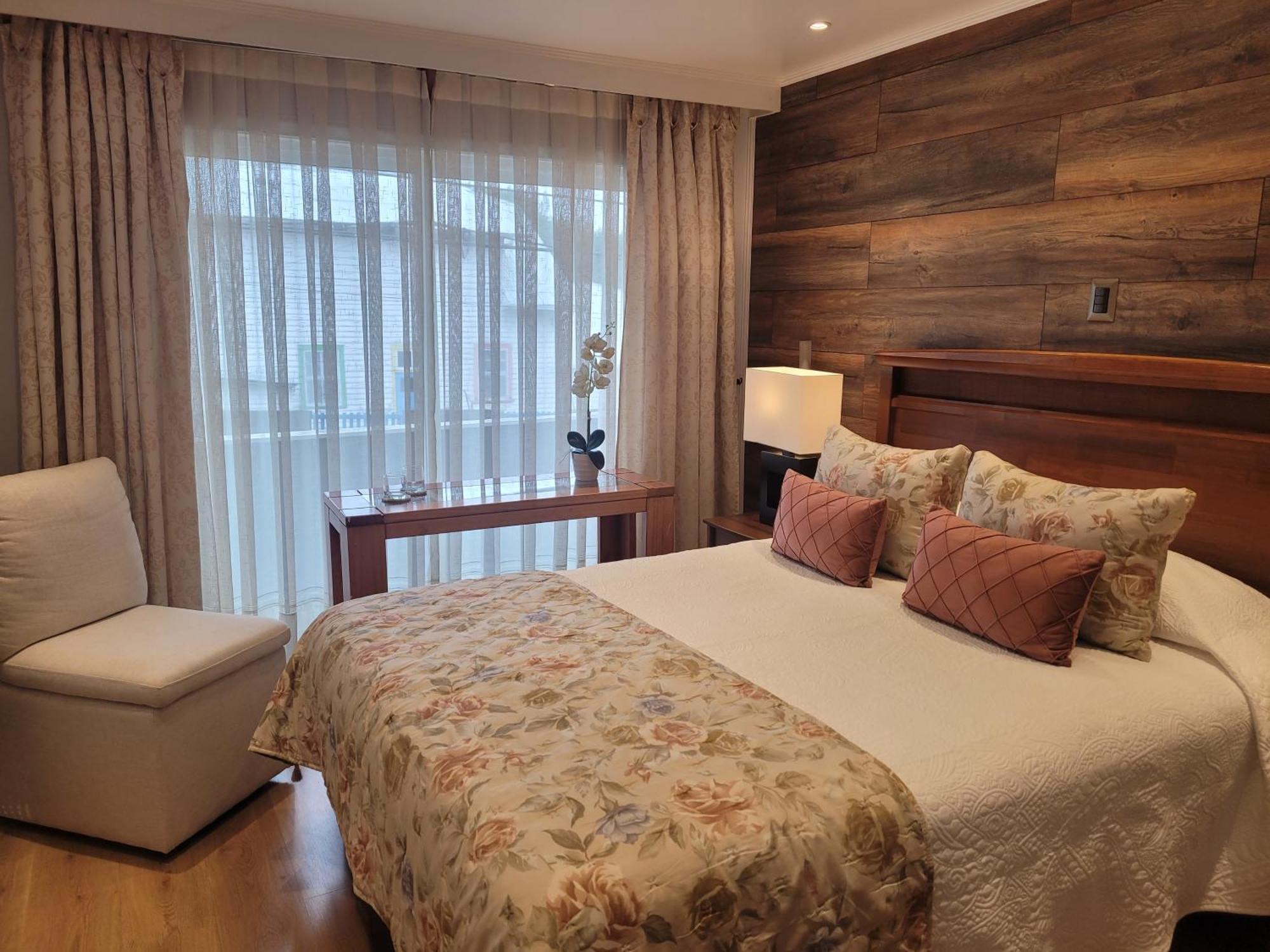 Hotel Puerta Del Lago 푸에르토바라스 외부 사진